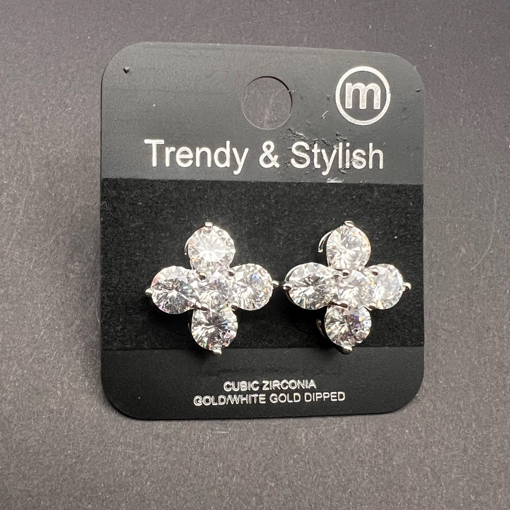White Gold dipped Flower Cluster (Clover) Stud Earrings